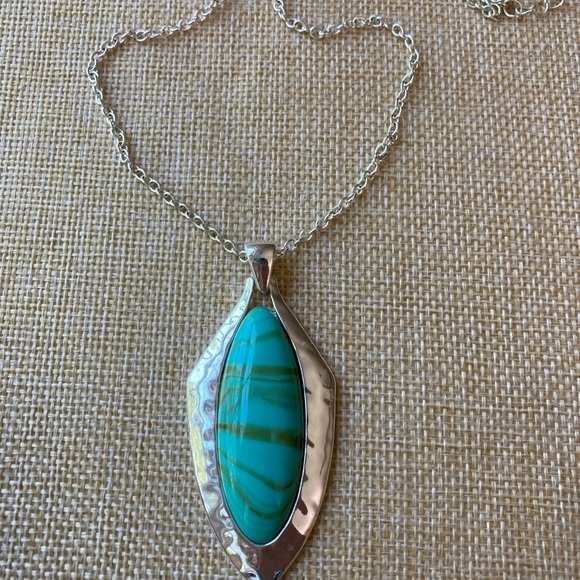 Simulated Turquoise Pendant Southwestern Necklace‎ - Picture 1 of 9
